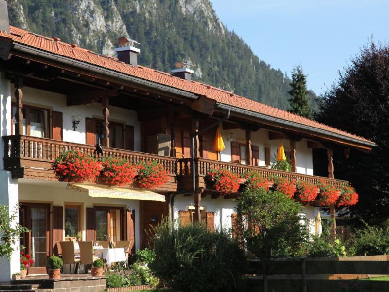 Gaestehaus Gschwendtner - Chiemgau Karte Инцелль Экстерьер фото