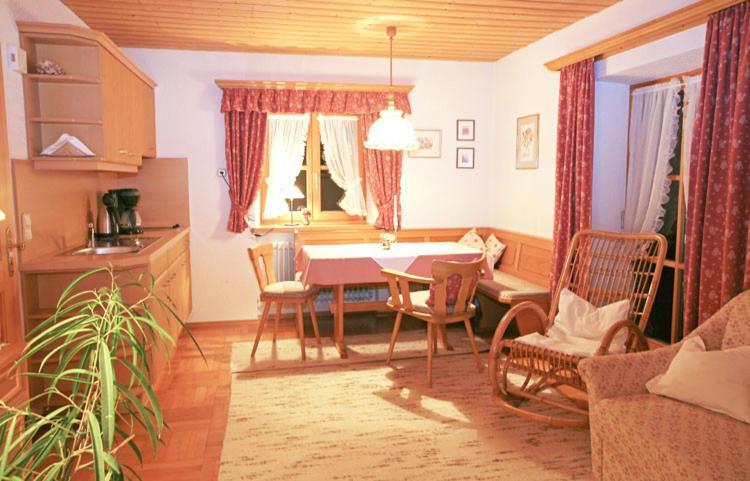 Gaestehaus Gschwendtner - Chiemgau Karte Инцелль Экстерьер фото