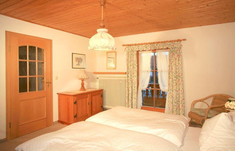 Gaestehaus Gschwendtner - Chiemgau Karte Инцелль Экстерьер фото
