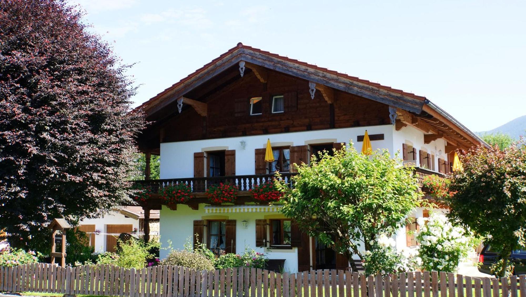 Gaestehaus Gschwendtner - Chiemgau Karte Инцелль Экстерьер фото